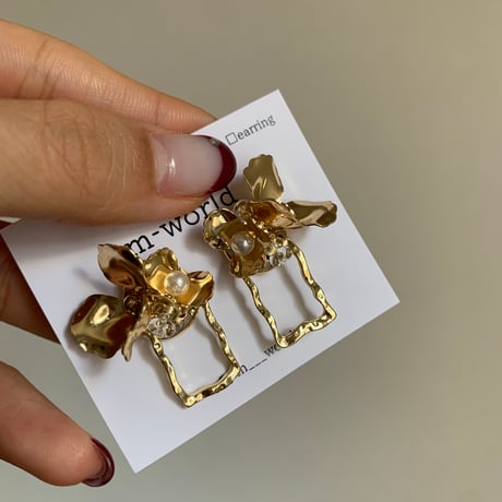 CATEGORY pierce | m -world CATEGORY pierce | m -world