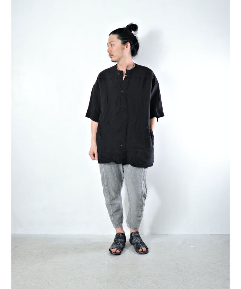 Vital / VT-2014 / No Collar Half Sleeve Top / B