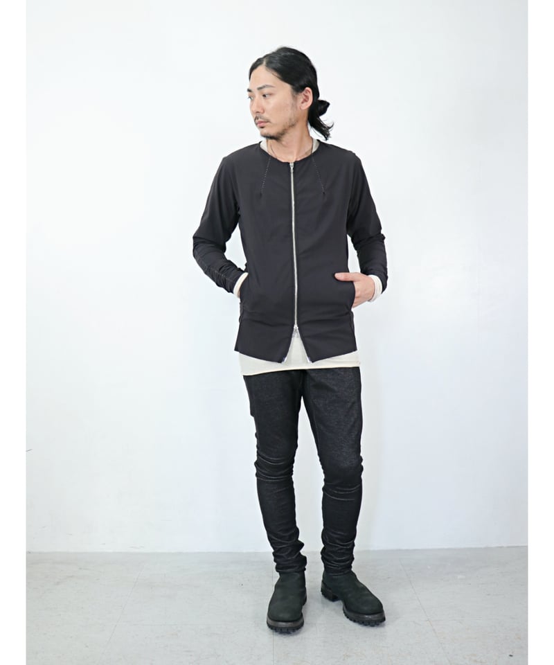 オールドサーカス　thee old circus ナイロン　ロングジャケット 秋の朝に見た風景 / Thee OLD CIRCUS から新作紹介 : 「 足跡