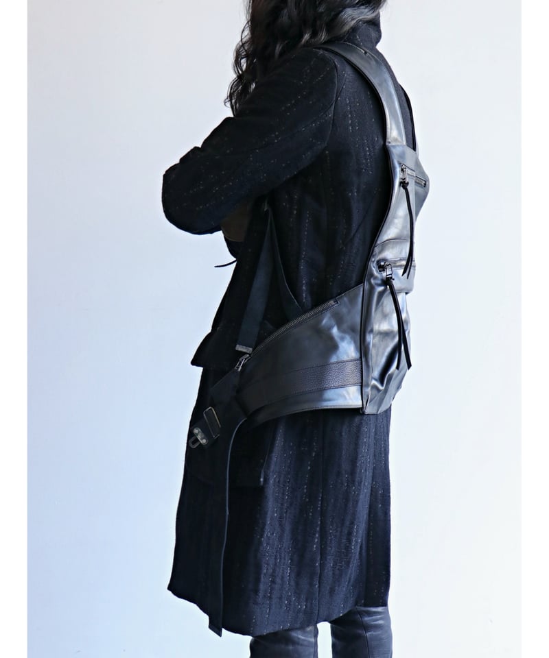 D.HYGEN / ST109-0224A / ホースレザーベストバッグ / BLACK | D.HYGEN / ST109-0224A / ホースレザーベストバッグ / BLACK |