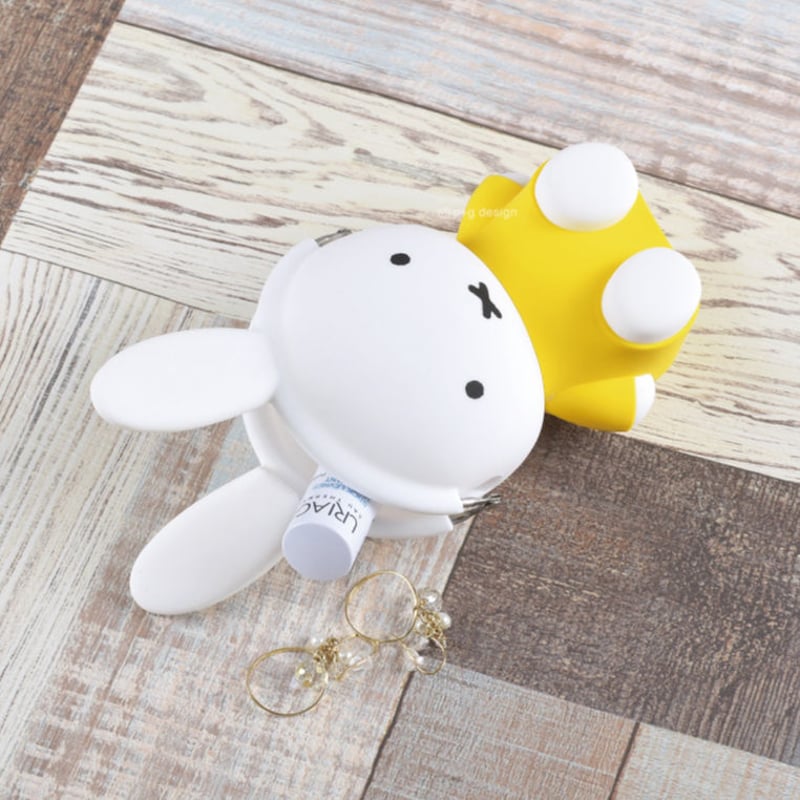 週末限定値下【新品】BAGGU×ミッフィー 3Dジップセット 3D POCHI miffy ミッフィー ポチ がま口 シリコン