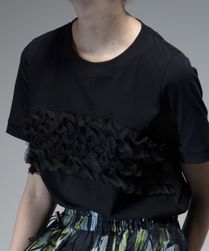 F5173-0215/black frill T-shirt | FERAL FLAIR
