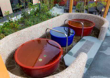 【土日祝限定】鶴見緑地湯元水春 岩盤浴お得セット （入浴＋岩盤浴＋レンタルタオル） チケット