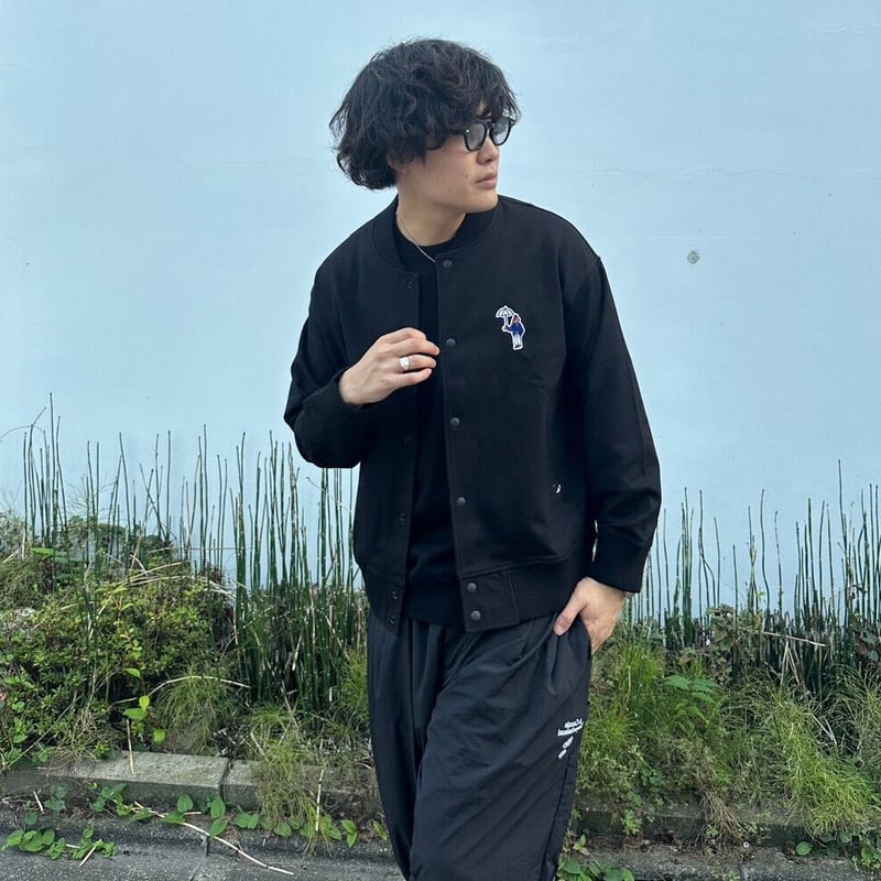 Embroidered patch punch stadium jumper [black]