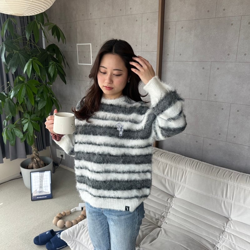 mohair shaggy border knit [white border] HEV-24
