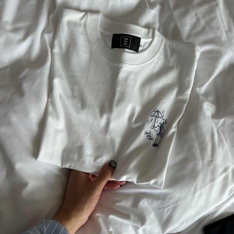 HEVE Tシャツ ノベルティ　ホワイト HEVE Tシャツ ノベルティ ホワイト アーカイブロゴTシャツ