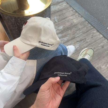 ♡ Embroidery Cap　[off white]　HEV-25009