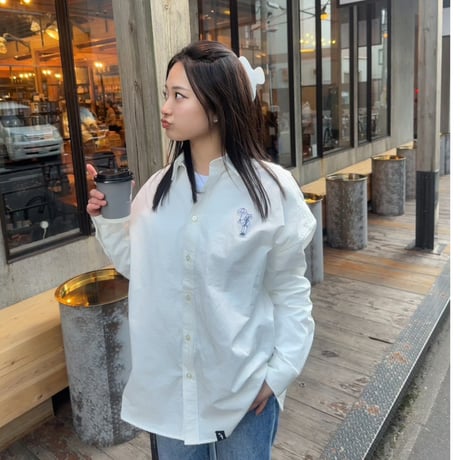 Embroidered patch shirts　[white]　HEV-25001
