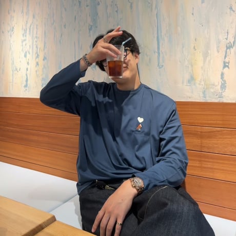 Embroidery curve silhouette L/S Tee　[NAVY]　HEV-25017