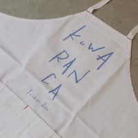 Yoichiro Aso “ KUWARANCA ” エプロン ＿ WHlTE × NEON BLUE