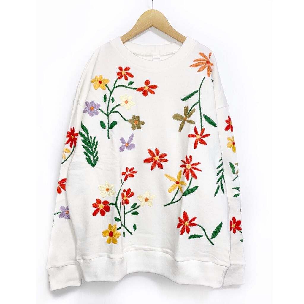 Niche / flower embroidery crew neck | SWINGING 