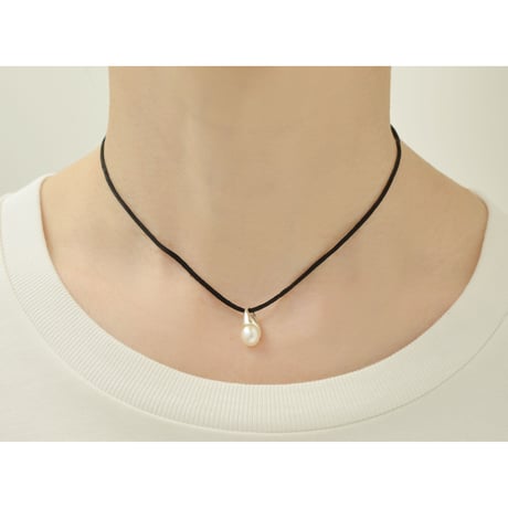 Icicle Pearl with Black Code Necklace NC-24-S-BLK