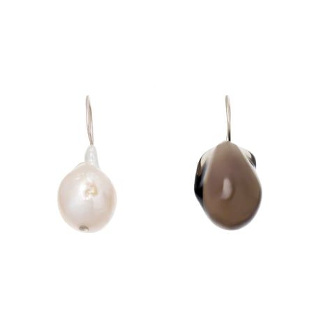 Stone & Baroque Pearl Hooks P-35-S-SMOKY