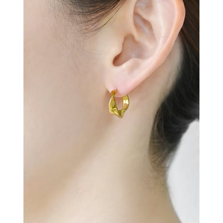 Small Wave Earrings P-38-YG