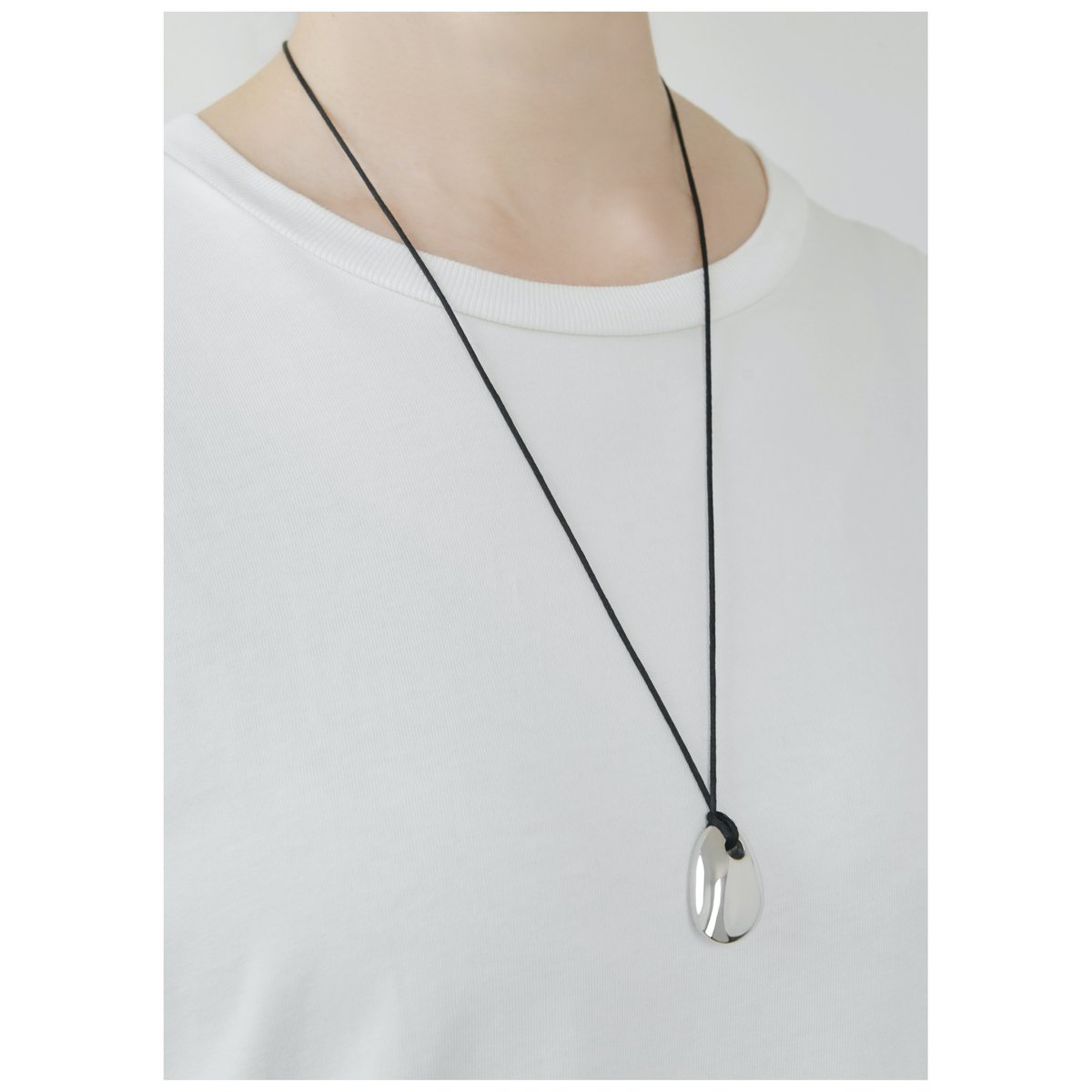 Stone String Necklace NC-37-S-Black | Rieuk