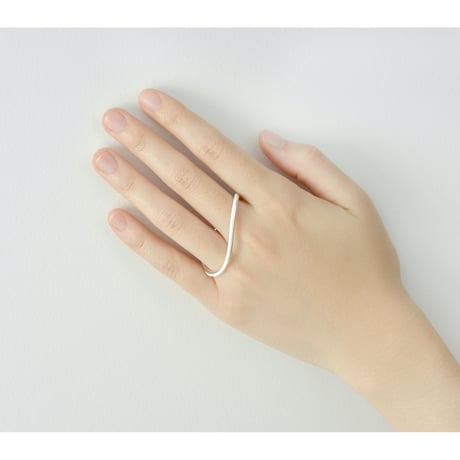 Single Wave Color Ring White  R-04-S-White