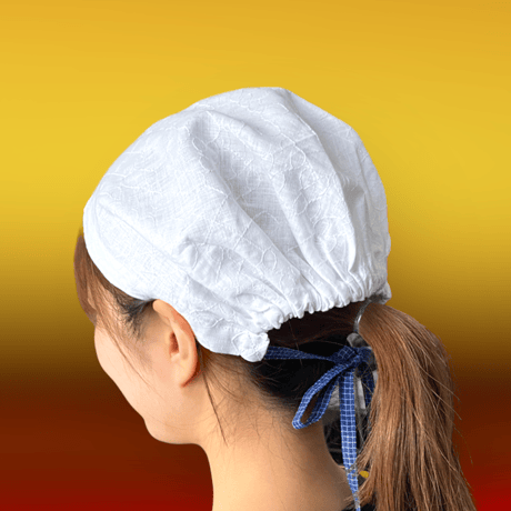 amish bonnet  白 麻に白刺繍
