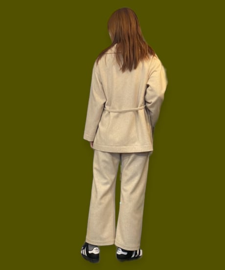 セットアップジャケット・パンツ　　　エクルベージュ