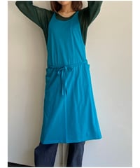 フルエプロン/tania　カットソー・ターコイズブルー　重ねて、選べて、替えられるエプロン