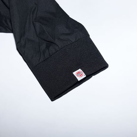 RC-065 / Rconte Vneck Nylon Jacket