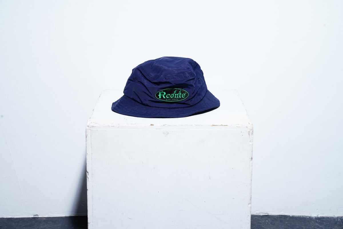 Rconteアールカンテ　バケットハット　数原龍友着用 Rconteアールカンテ バケットハット 数原龍友着用 最低 価格