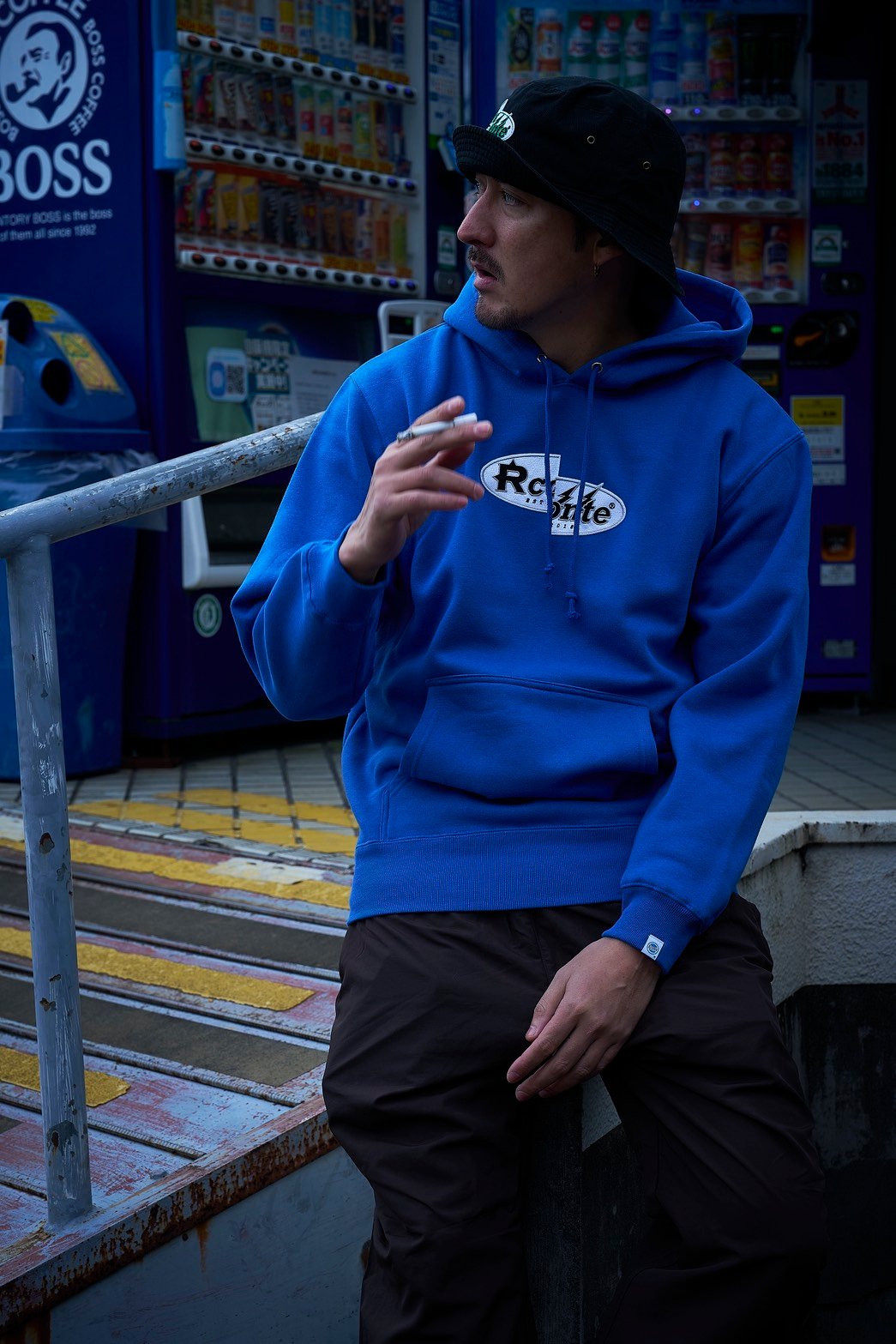 アールカンテ　Rconte Circle Logo Hoodi 限定値下げ fit=scale-down,w=1200
