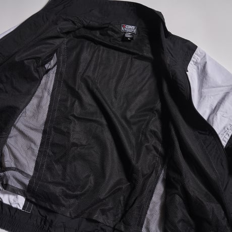 RC-044 / WINDBREAKER
