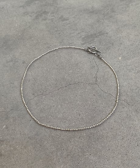 o champagne  ( choker : pearl coating beads )