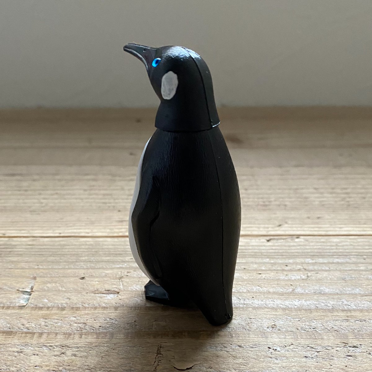 BREBA社＞首振りペンギン | カルメクラフト