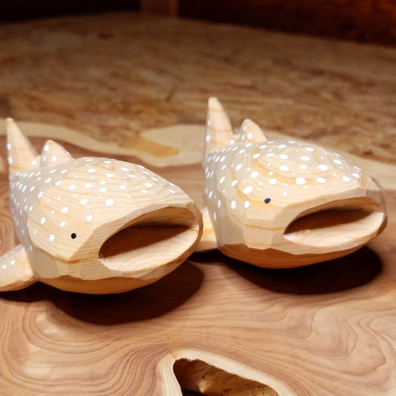 木彫りのジンベイザメ（大） | 川崎 誠二 online shop