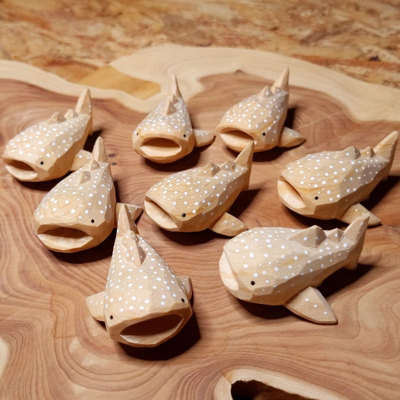 ソロモン諸島 ジンベイザメ 木彫り サメ シャーク 彫刻 ソロモン諸島 ジンベイザメ 木彫り サメ シャーク 彫刻 木彫りの