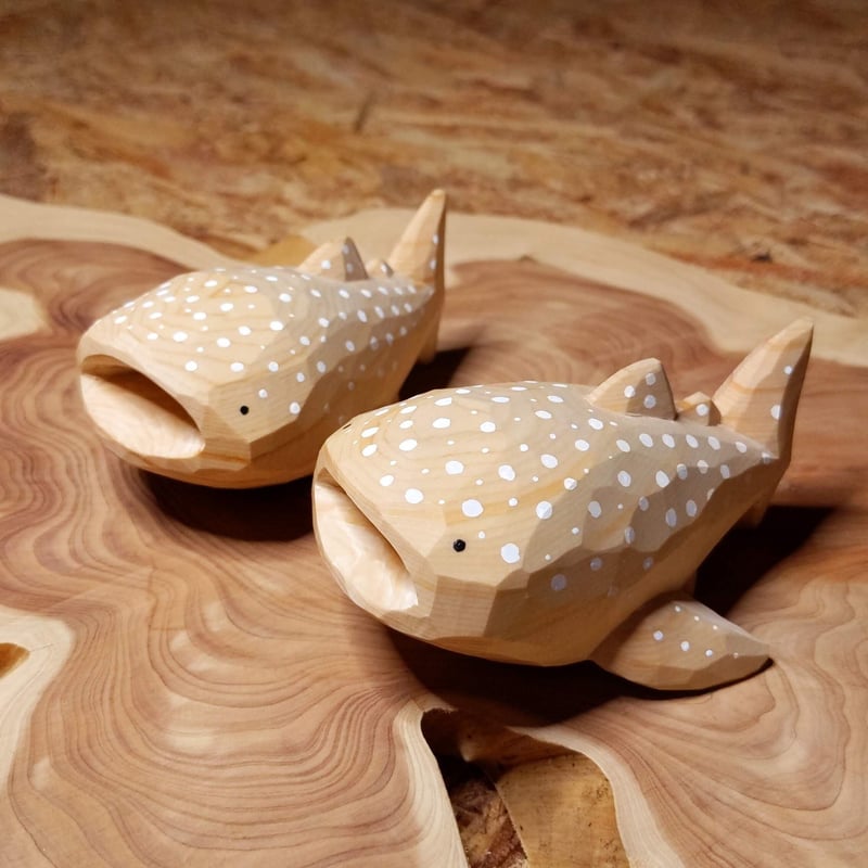 木彫りのジンベイザメ（大） | 川崎 誠二 online shop
