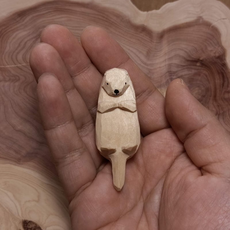 木彫りのラッコ | 川崎 誠二 online shop