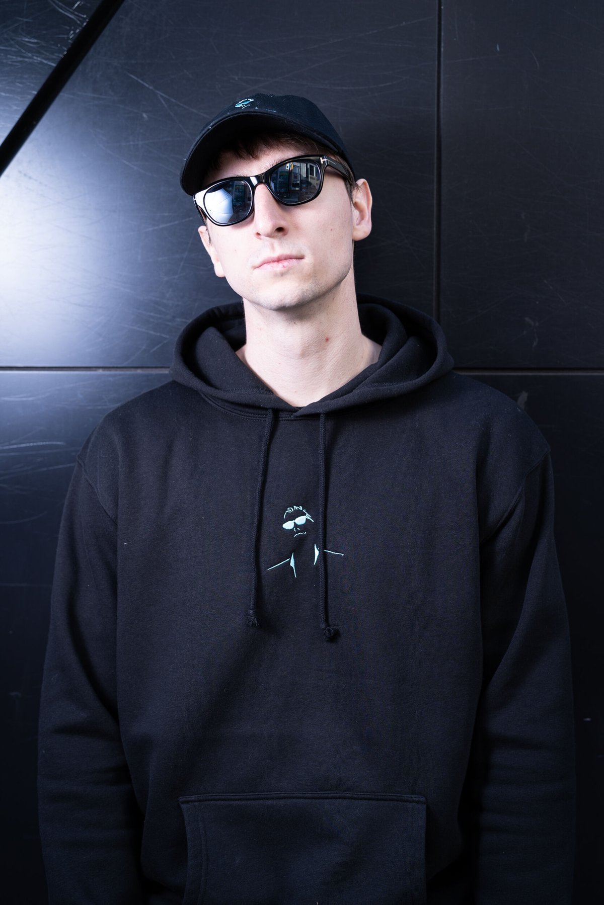 Classic Pullover hoodie SAWA ver. (BLACK) | des