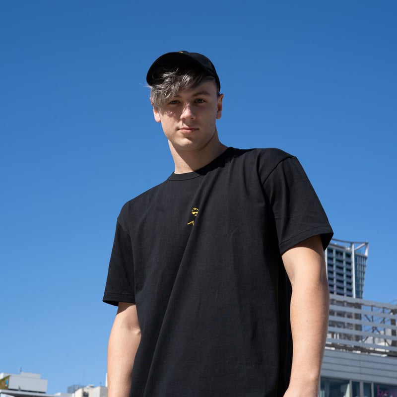 【最終値下げ】BOTT × verdy 缶　黒 Tシャツ Lサイズ verdy hysteric mini Tシャツ Mサイズ 新品 ブラック 最終値下げverdy