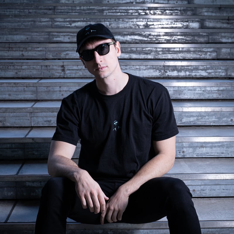 Classic T-shirt SAWA ver. (BLACK) | destar.shop