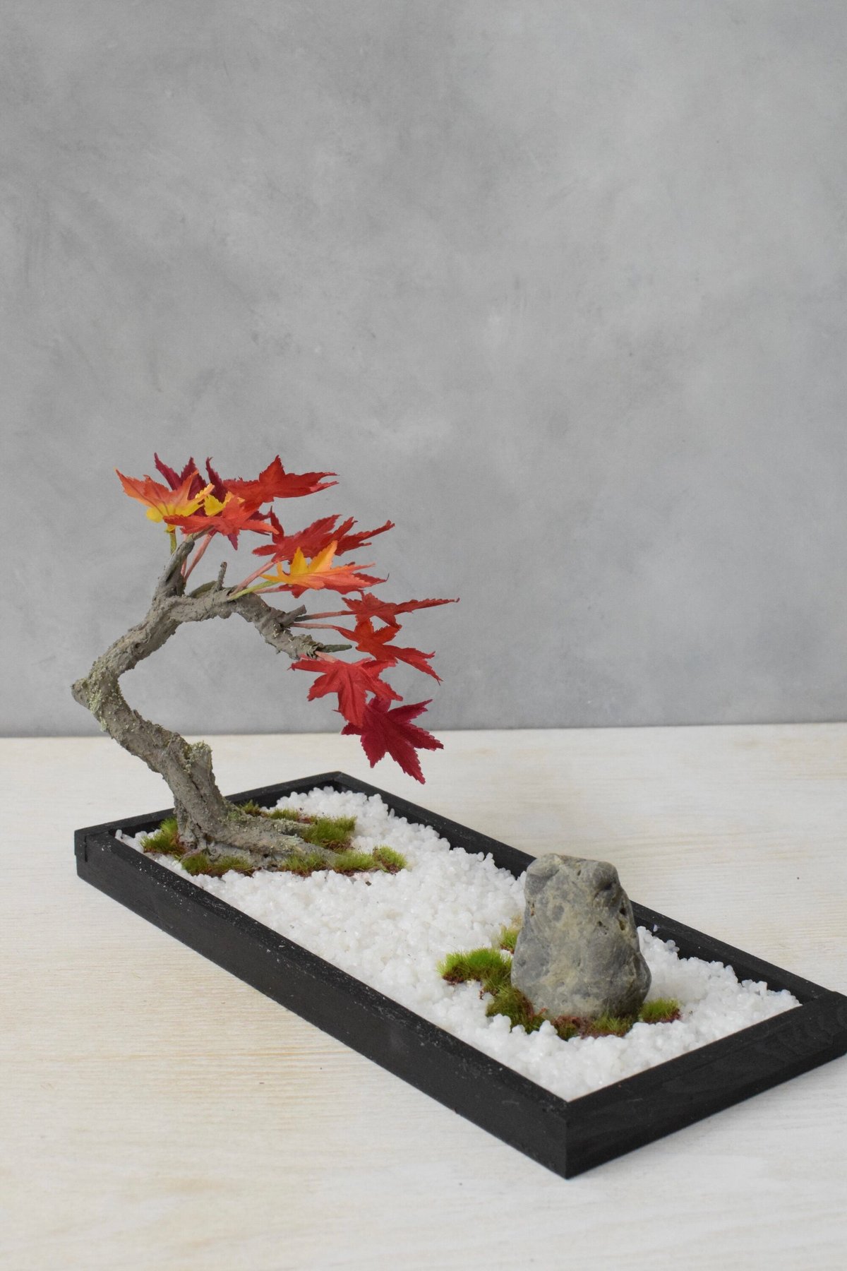 日光彫り半月盆２枚もみじtakumi様ご注文品 五十嵐漆器店（伝統工芸日光彫）