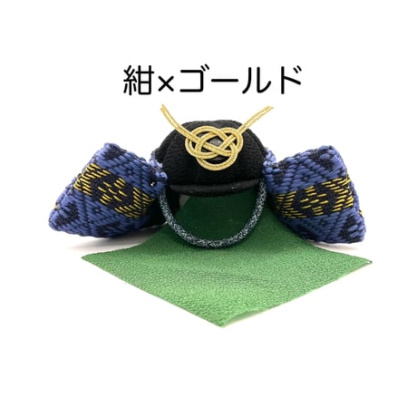 こぎん刺しの兜