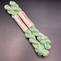 mederu刺し子糸　8035