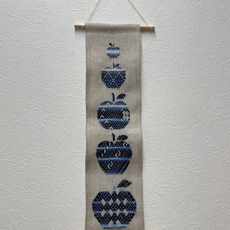 りんごのかぞくタペストリーキット | 津軽工房社