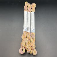 津軽こぎん糸　7025