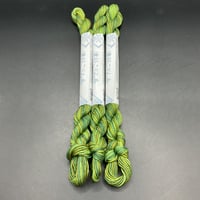 津軽こぎん糸　8027
