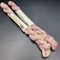 mederu刺し子糸　048