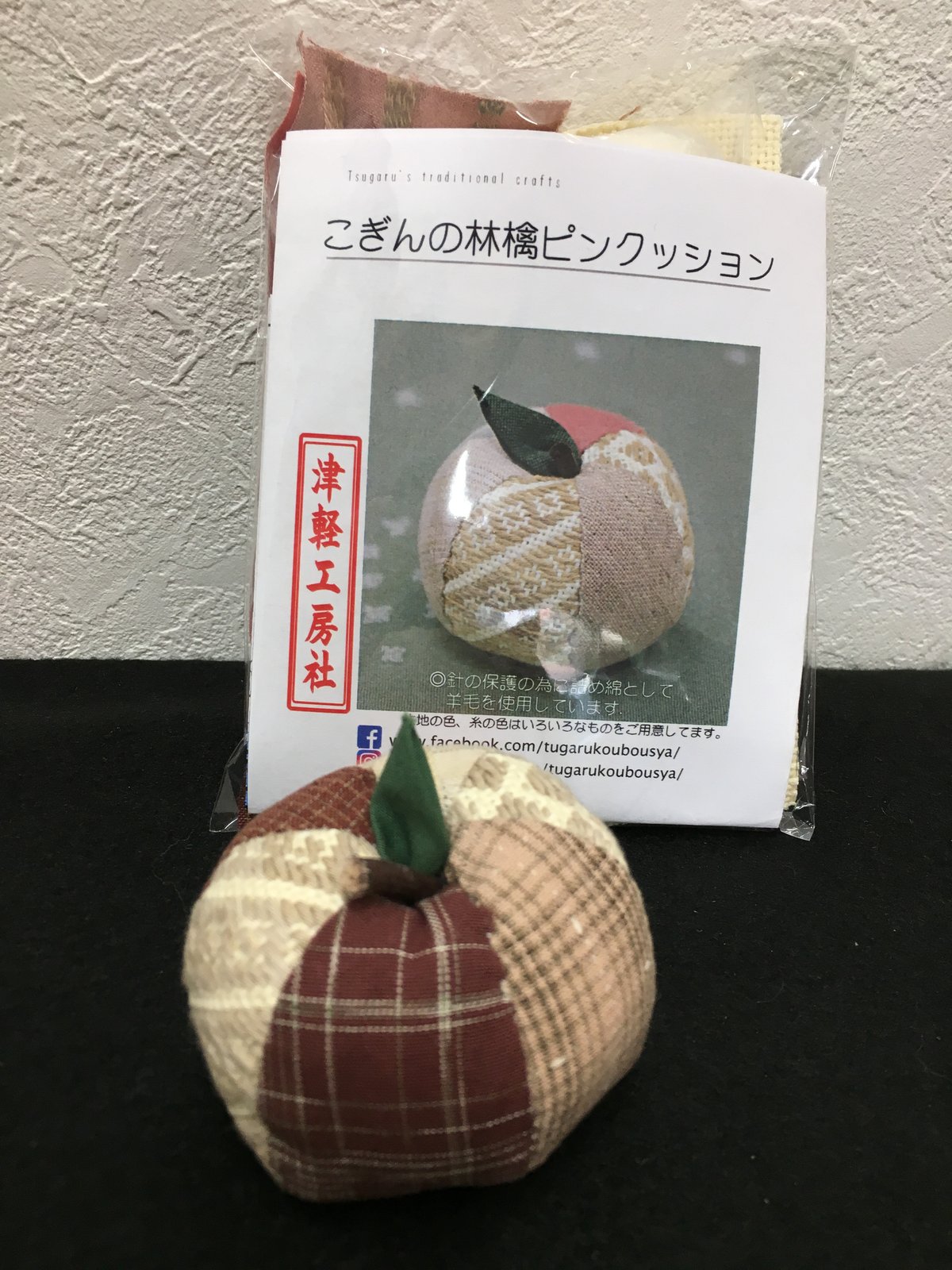 ⭐アメリカンカントリー雑貨♥️木製まん丸りんごのおめかし家族②✳️トレー付き✳️ ⭐アメリカンカントリー雑貨♥️木製まん丸りんごのおめかし家族