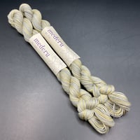 mederu刺し子糸　8032