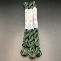 津軽こぎん糸　8052