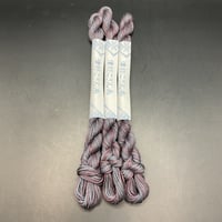 津軽こぎん糸　8017