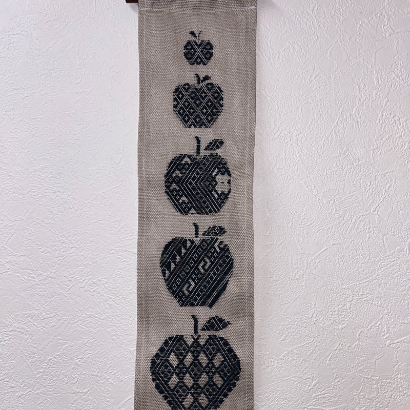 りんごのかぞくタペストリーキット | 津軽工房社