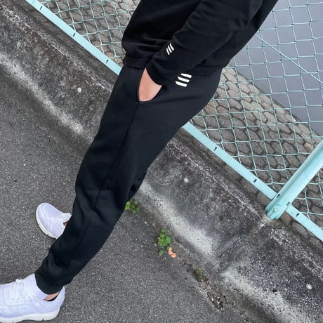 THREE  logo sweat pants