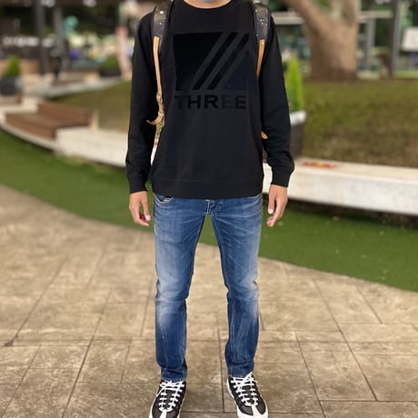 THREE felt logo sweat(Black)